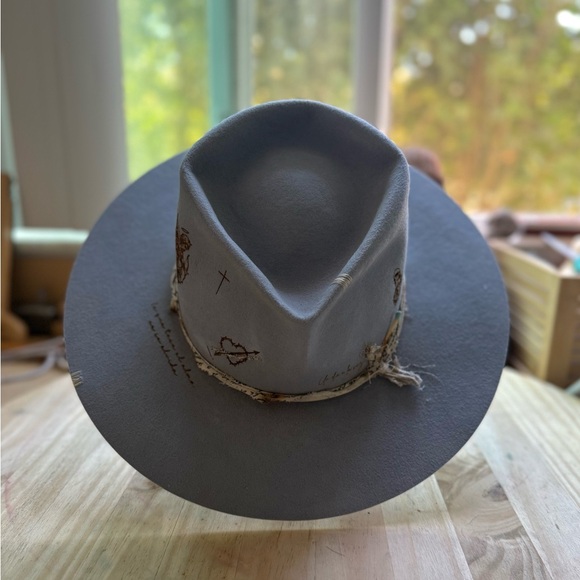Men's Blue Fedora with Rustic Detailing